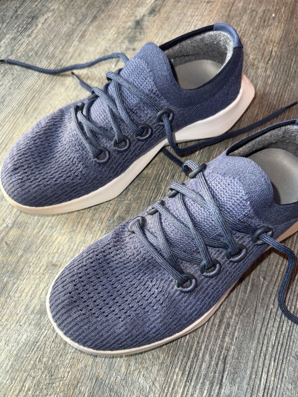 Women’s Allbirds Knit Lace-Up Sneakers in Dark Navy Blue. Tree dasher 2